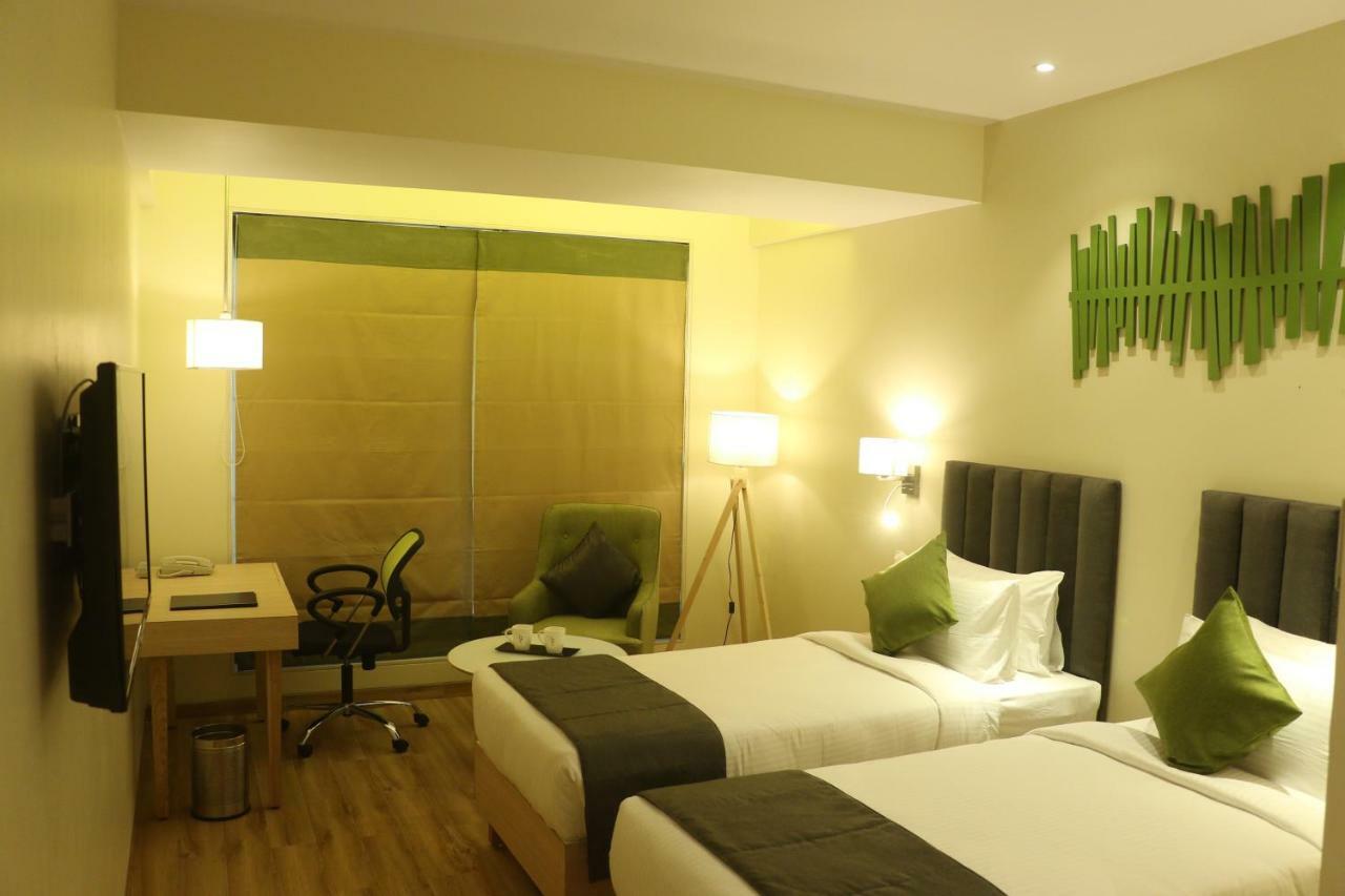 Regenta Central Harsha Vapi Pārdi Dış mekan fotoğraf